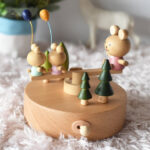 Balançoire en bois, boîte à musique artisanale