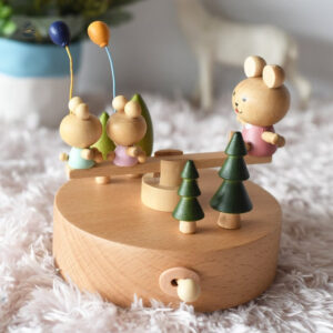 Balançoire en bois, boîte à musique artisanale