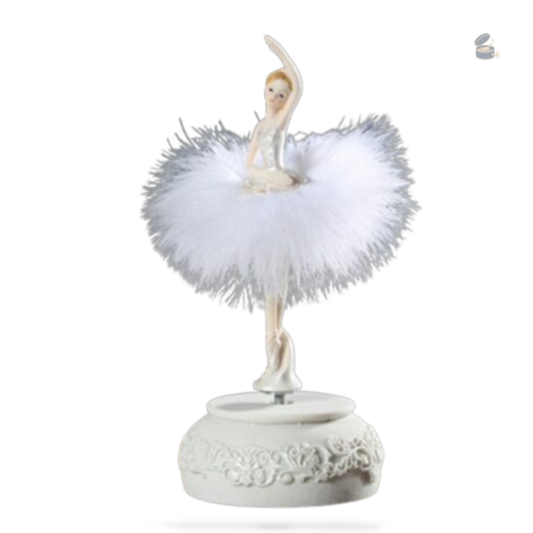 Ballerine dans une boîte à musique ancienne élégante