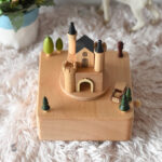 Château en bois, boîte à musique pour décorer la chambre