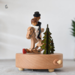 Jouet musical en bois style cheval