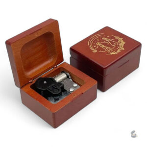 Boîte à musique Château Ambulant, design ancien et enchanteur