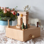 Style parisien pour une boîte à musique en bois