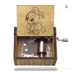 Jolie boîte à musique manivelle, idéale pour les petits